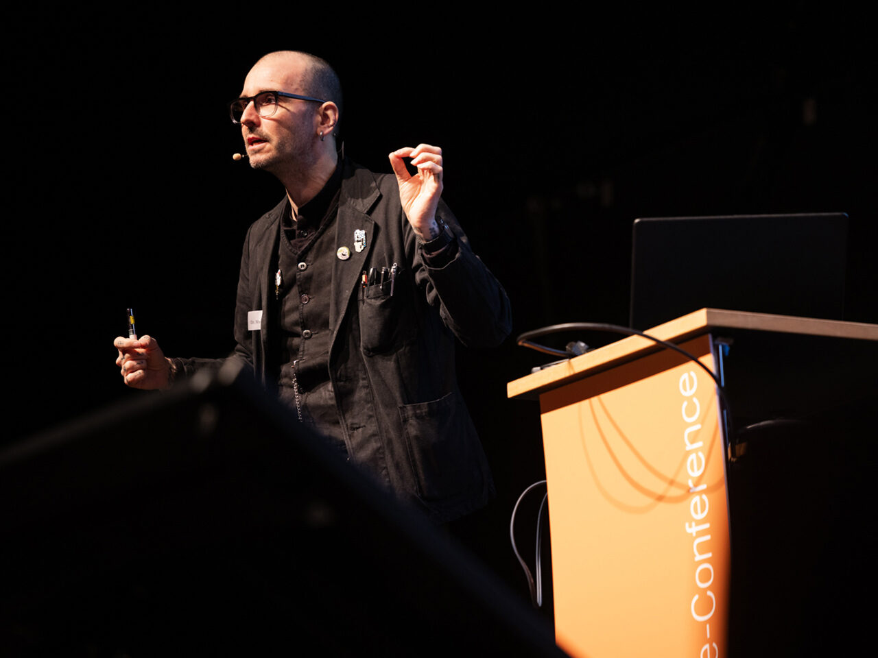 Impression see-Conference
